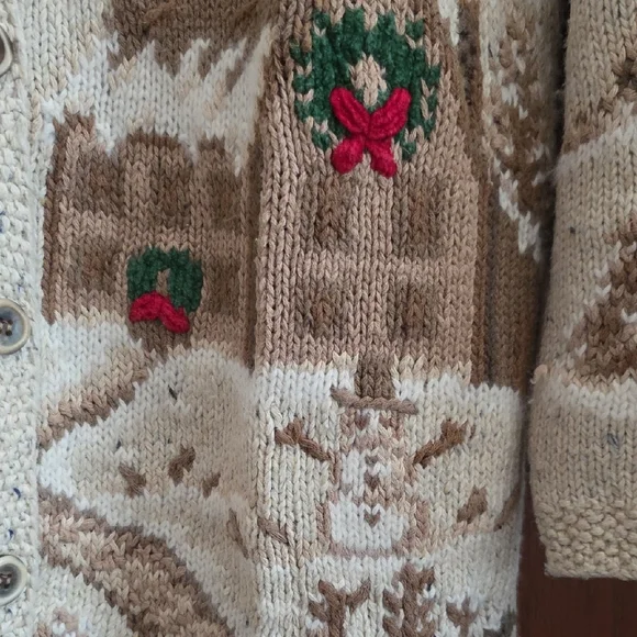 Norther Isles Hand Knitted Cozy Holiday Cardigan with Village Scene Sz M - Picture 5 of 15